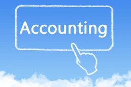 Cloud accounting - the word accounting in a cloud rectangular speech bubble